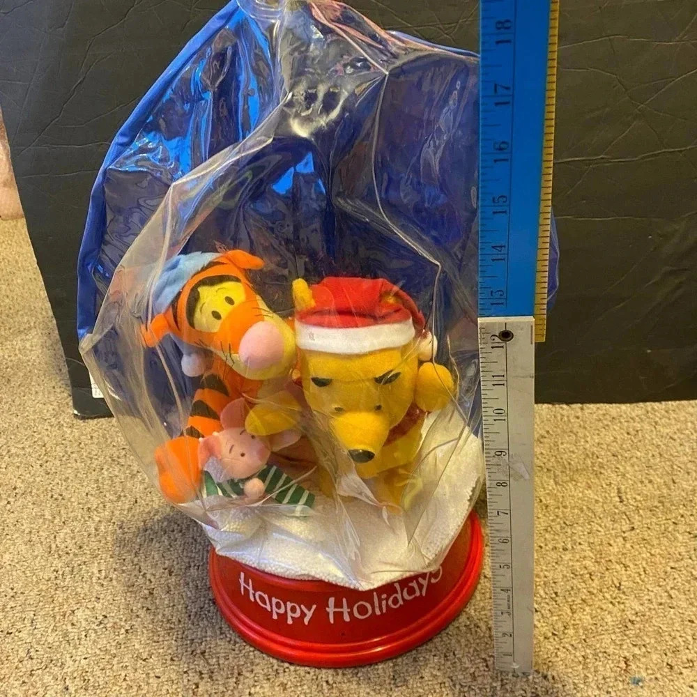 Disney Based on The Winnie The Pooh Works Happy Holiday inflatable Globe - Picture 6 of 8